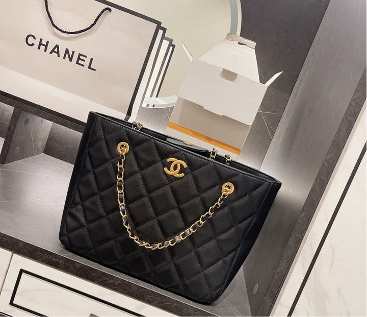 Black Top Quality Chanel woman shoulder Handbag