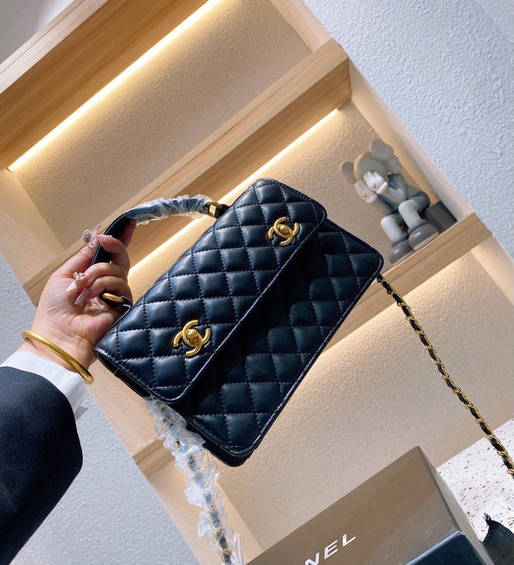 Top Quality Chanel leather handbag