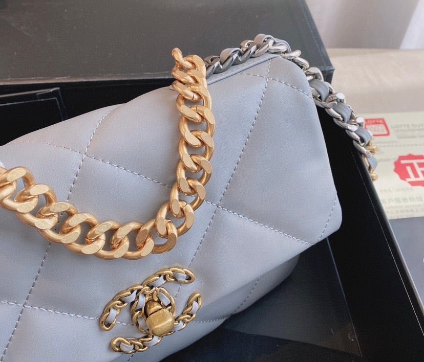 Top Quality Chanel Leather Handbag
