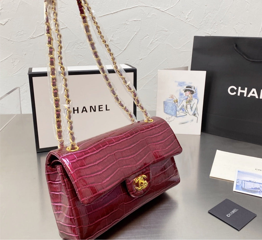 Woman Top Quality Chanel shoulder bag