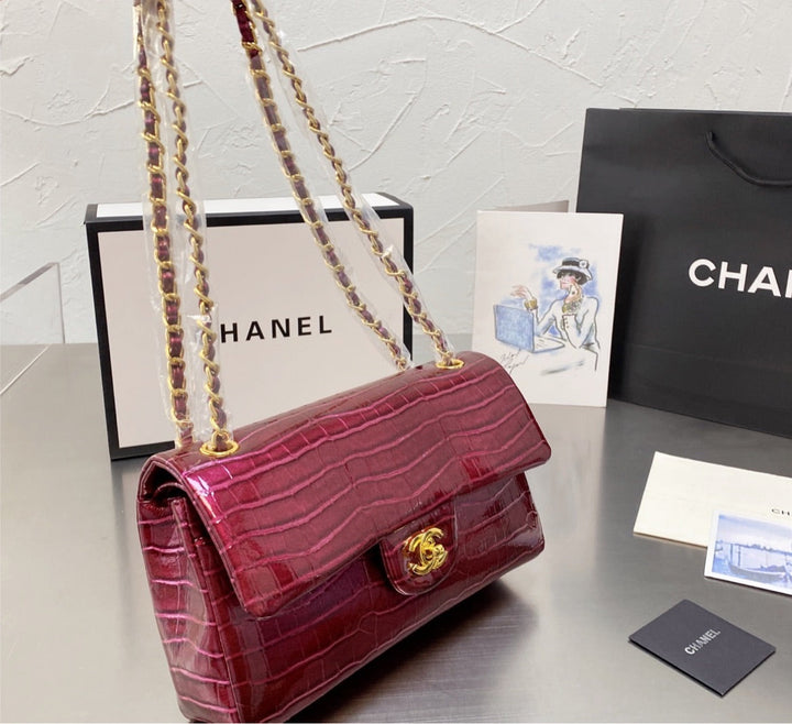 Woman Top Quality Chanel shoulder bag