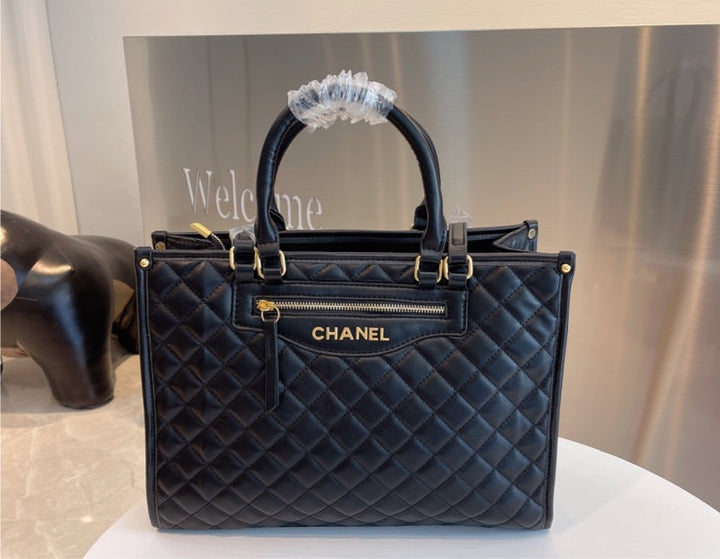 Black Leather Top Quality Chanel Handbag
