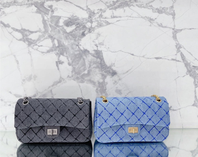 Woman Top Quality Chanel shoulder handbag