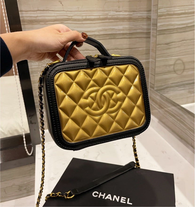 Top Quality Chanel woman box shaped Handbag