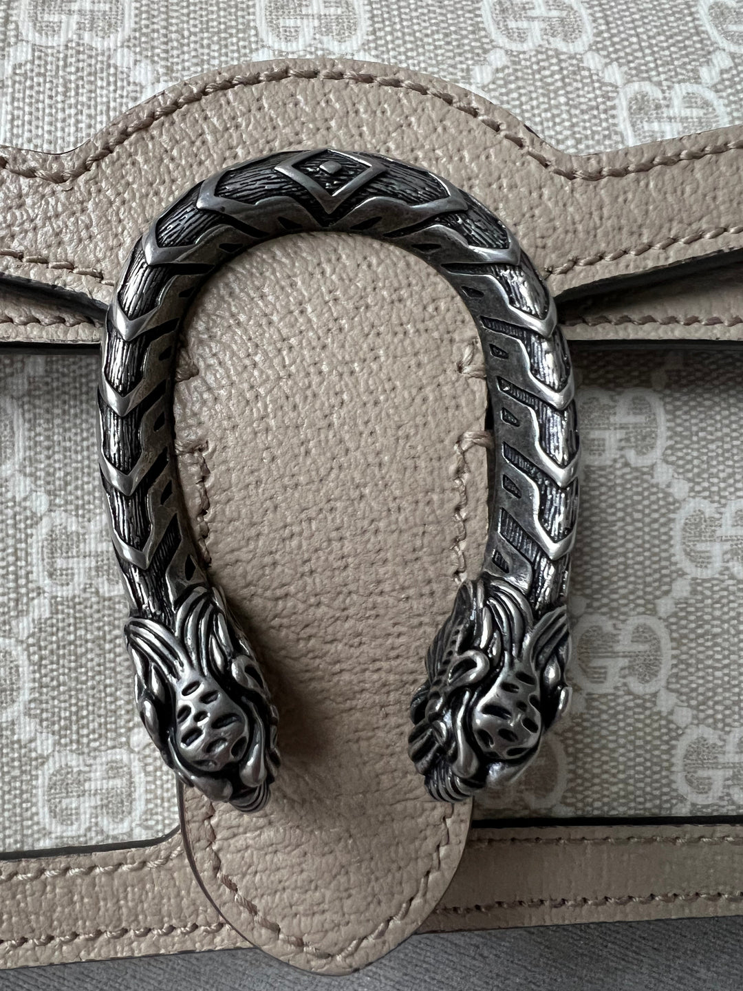 Gucci Dionysus GG Small Shoulder Bag in White and Beige Canvas (RRP £2,130)