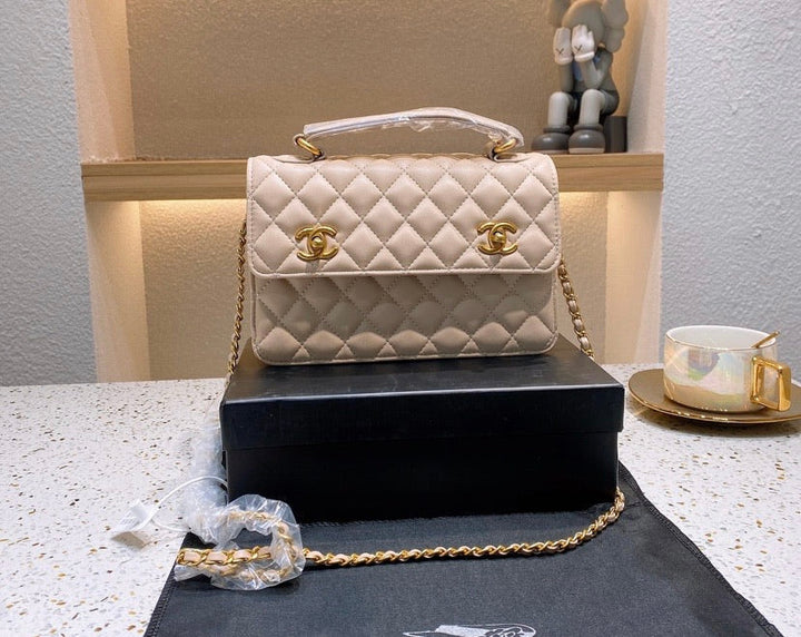 Top Quality Chanel leather handbag