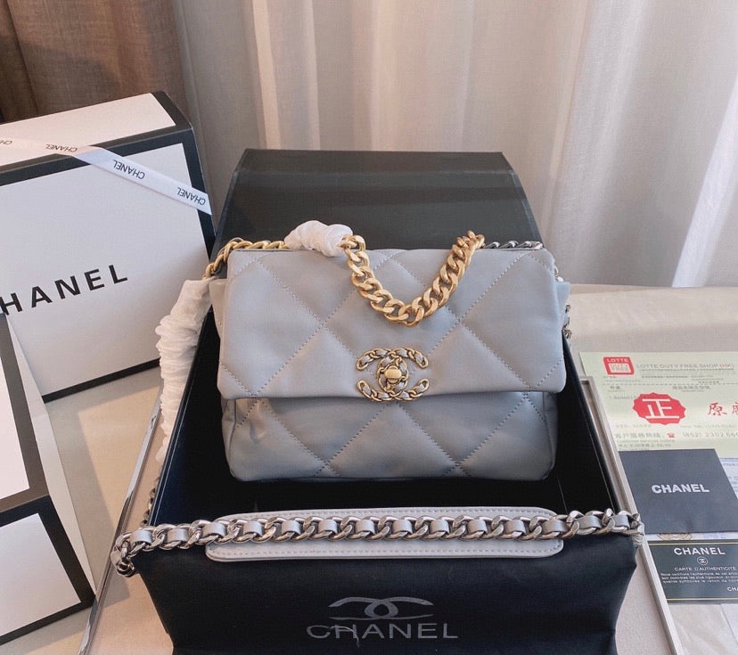 Top Quality Chanel Leather Handbag