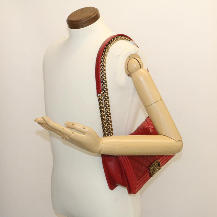 Chanel Boy  Matelasse Chain New Shoulder Bag Leather Red CC Auth knn010