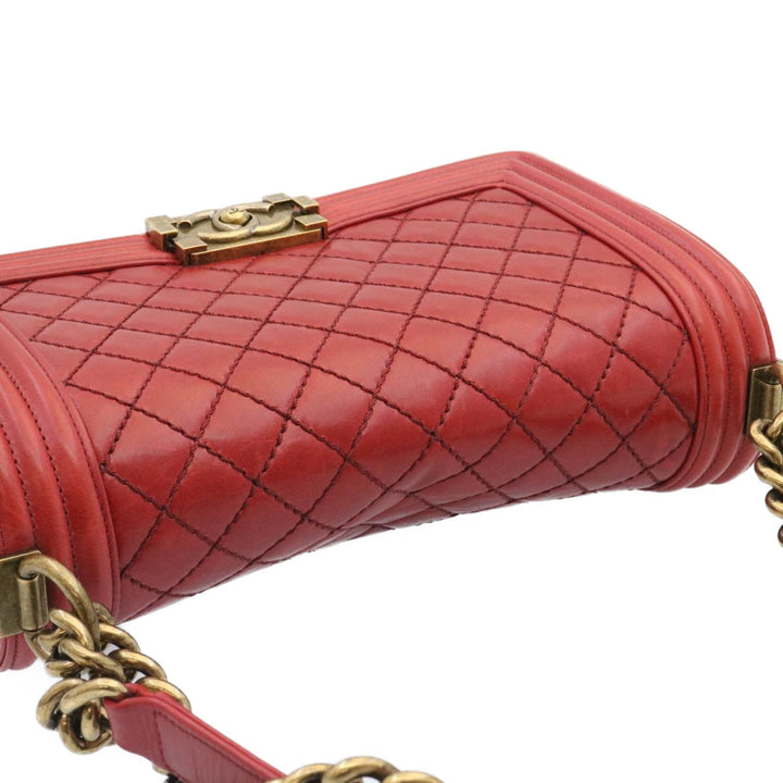 Chanel Boy  Matelasse Chain New Shoulder Bag Leather Red CC Auth knn010