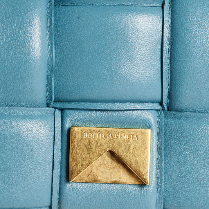Bottega veneta Blue Padded Leather Chain Cassette Shoulder Bag