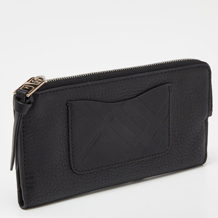 BURBERRY Black Leather Zip Bifold Wallet