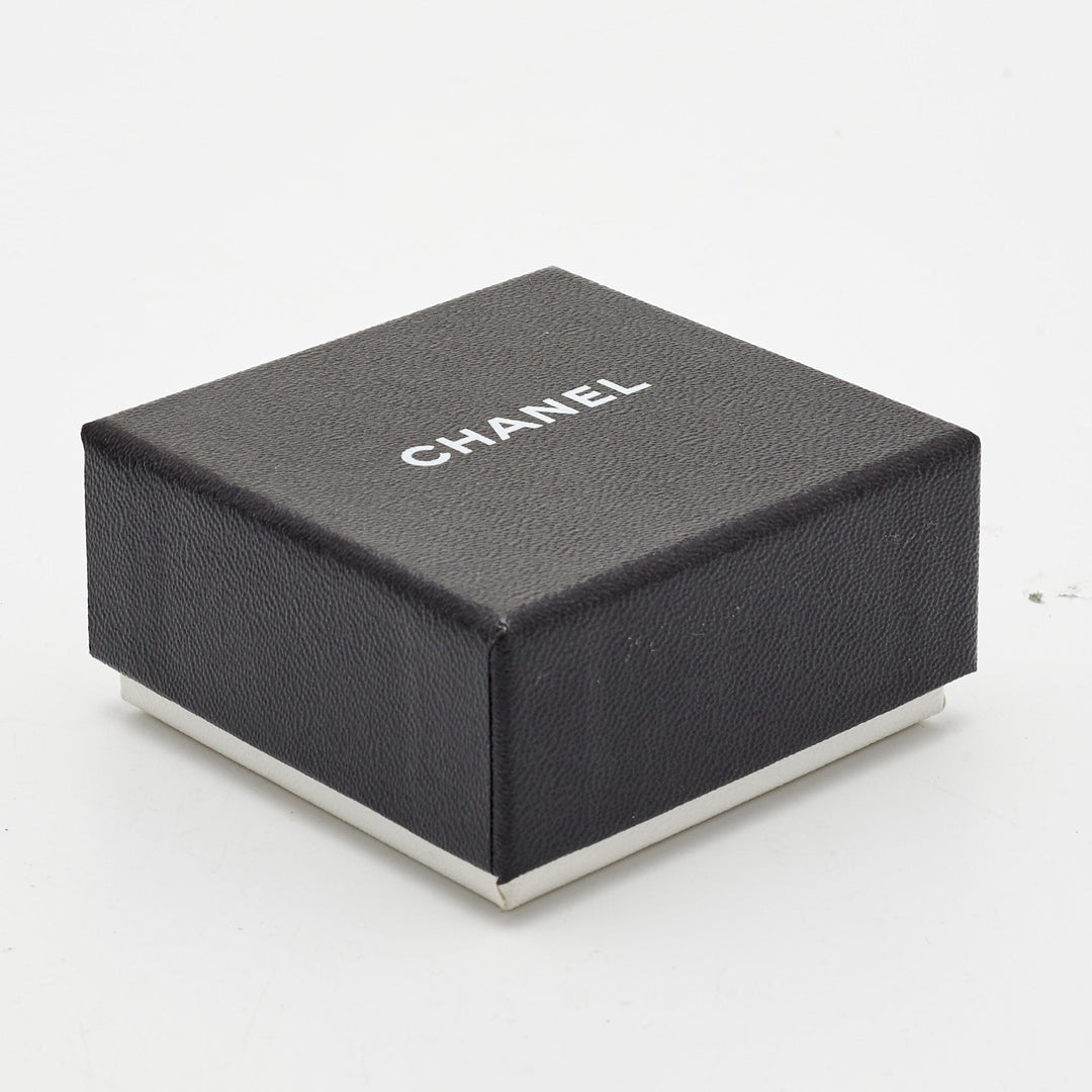 Top Quality Chanel CC Enamel Gold Tone Ring Size 52