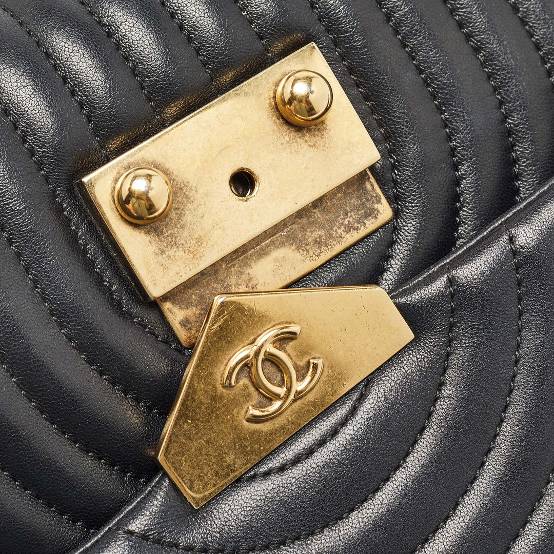 Chanel Black Quilted Leather Medium Pagoda New Bag