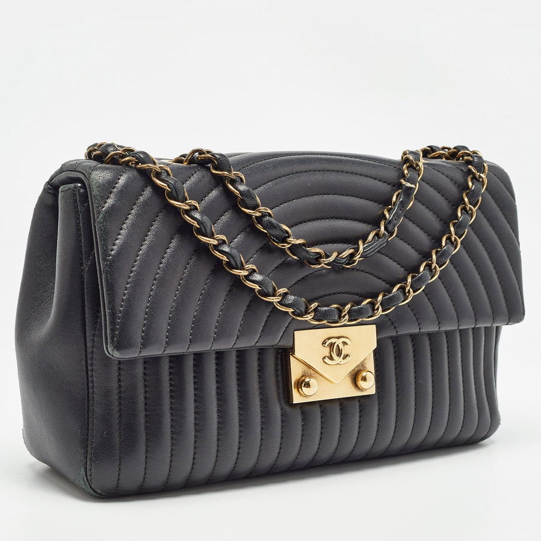 Chanel Black Quilted Leather Medium Pagoda New Bag
