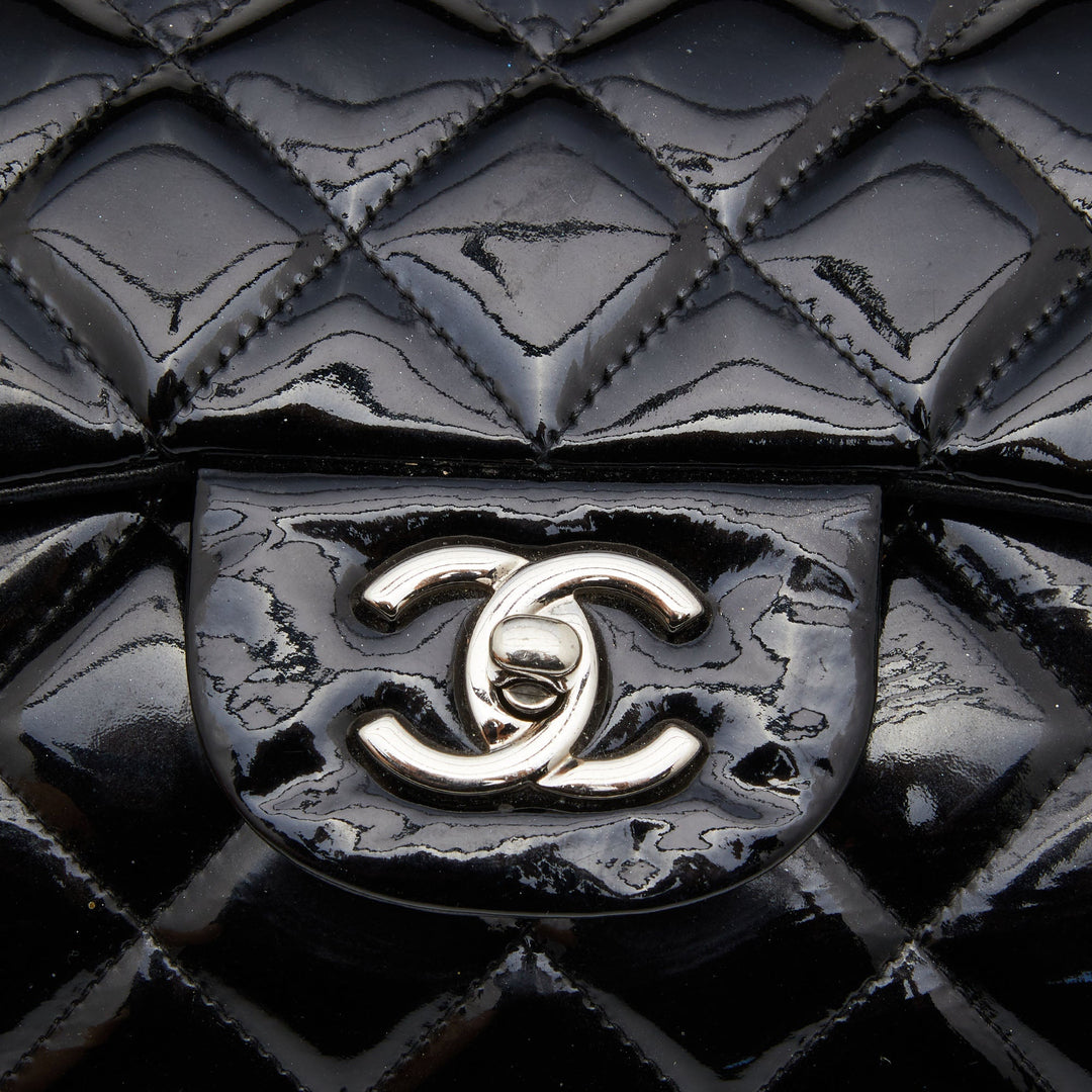 Chanel Black Quilted Patent Leather Jumbo Classic Double New Bag