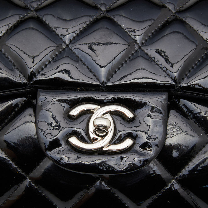 Chanel Black Quilted Patent Leather Jumbo Classic Double New Bag