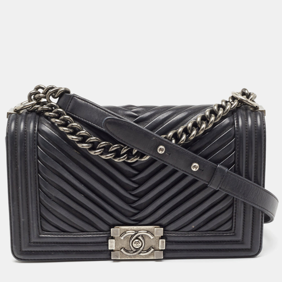 Chanel Black Chevron Pleated Leather Medium Boy New Bag