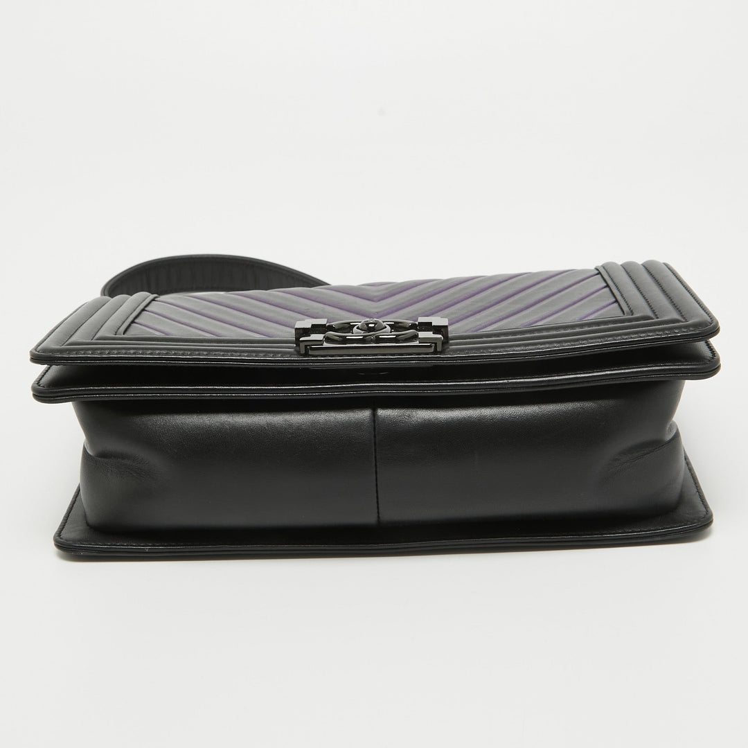 Chanel Black/Holographic Chevron Leather Medium Boy New Bag