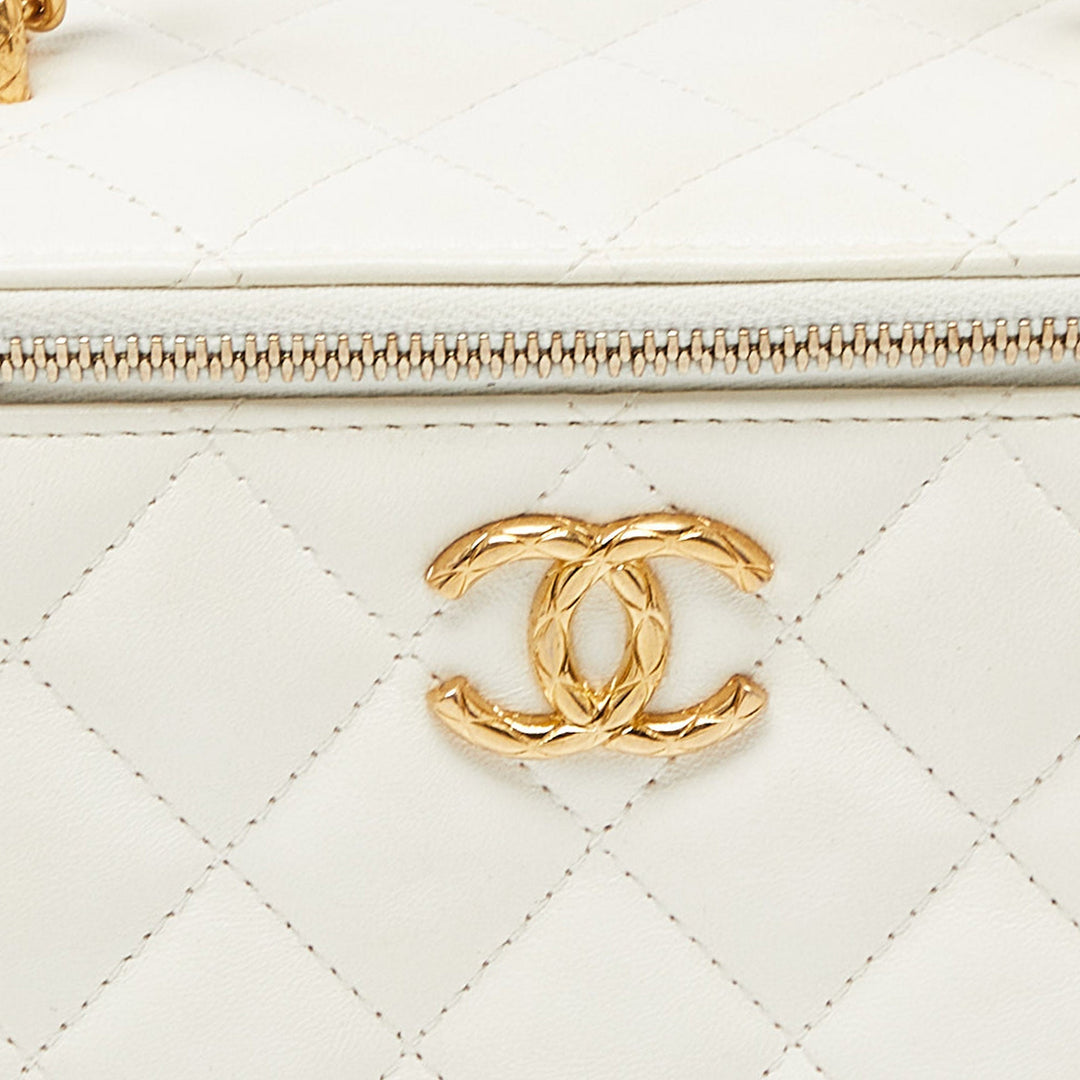 Top Quality Chanel Off White Quilted Leather Vanity Case Chain Bag