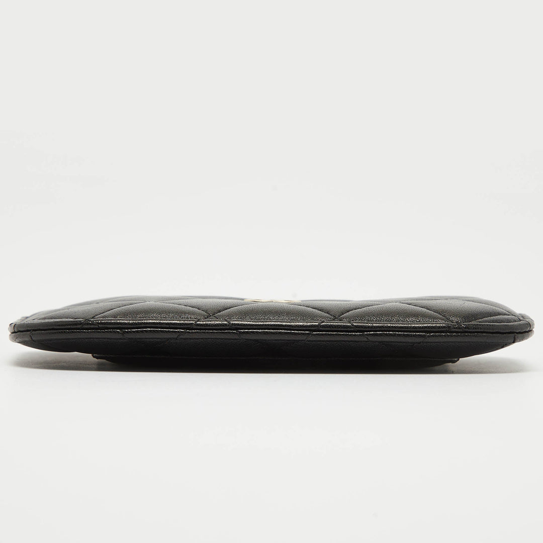 Chanel Black/Burgundy Quilted Leather CC Curved Card Holder