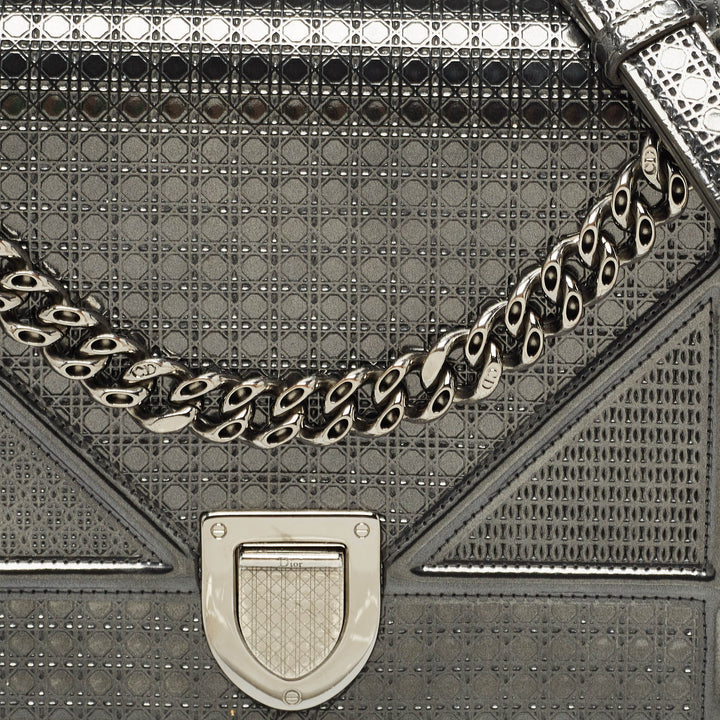 Top quality Dior Grey Patent Leather Medium ama Shoulder Bag