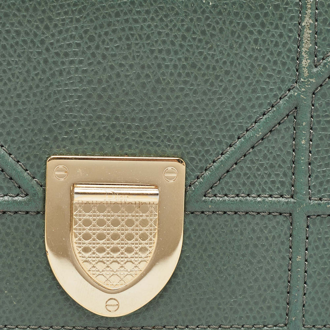 Top quality Dior Green Leather ama Bifold Compact Wallet