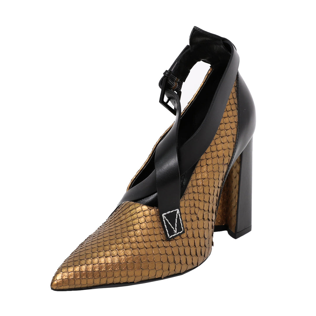 Louis Vuitton Bicolor Python Gamble Diva Pump 38