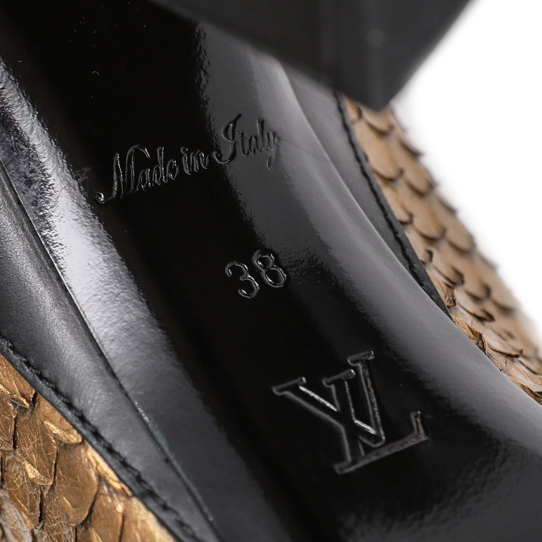 Louis Vuitton Bicolor Python Gamble Diva Pump 38
