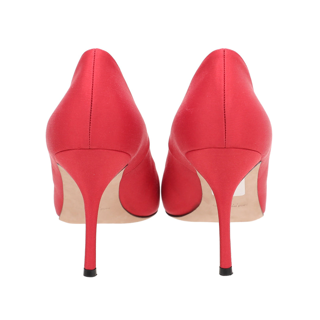Manolo Blahnik Red Satin Eufrasia 90 Pumps 41