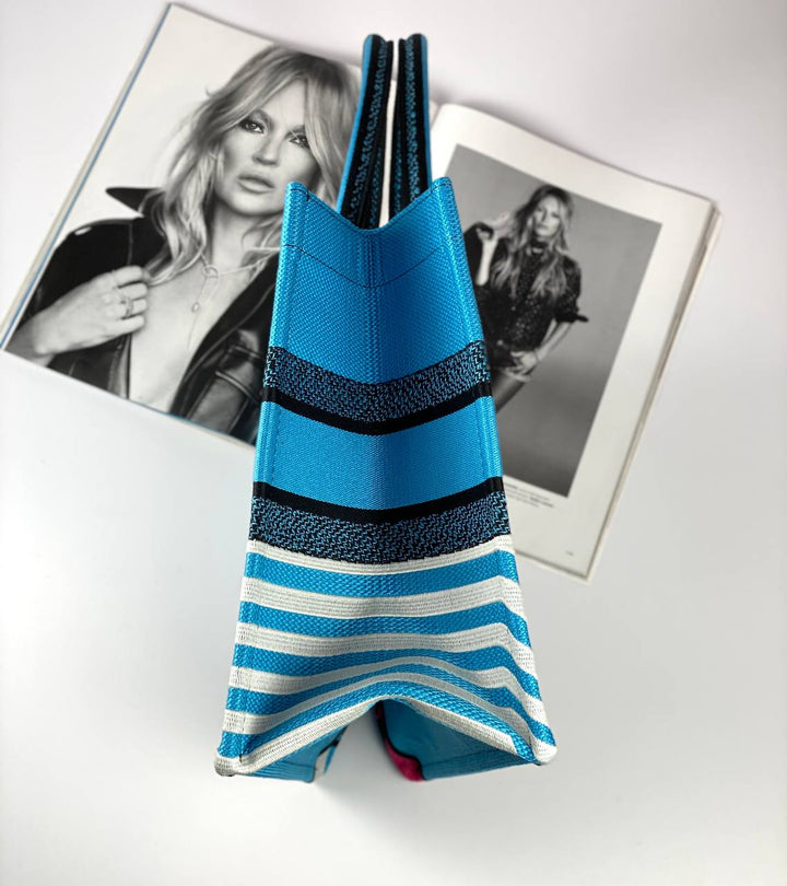 MEDIUM Top quality Dior BOOK TOTE Bright Blue and Bright Pink D-Jungle