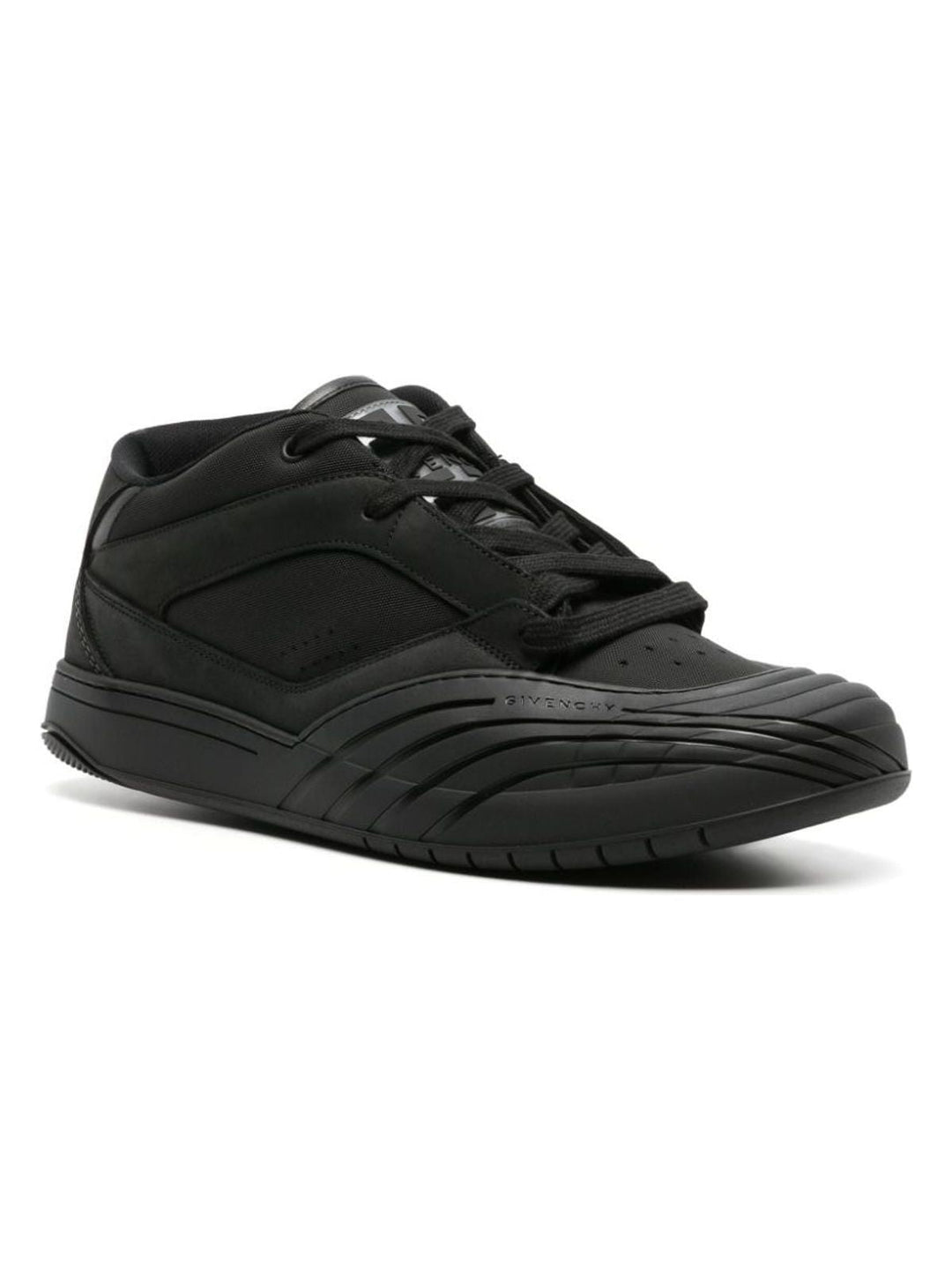 SKATE SNEAKERS