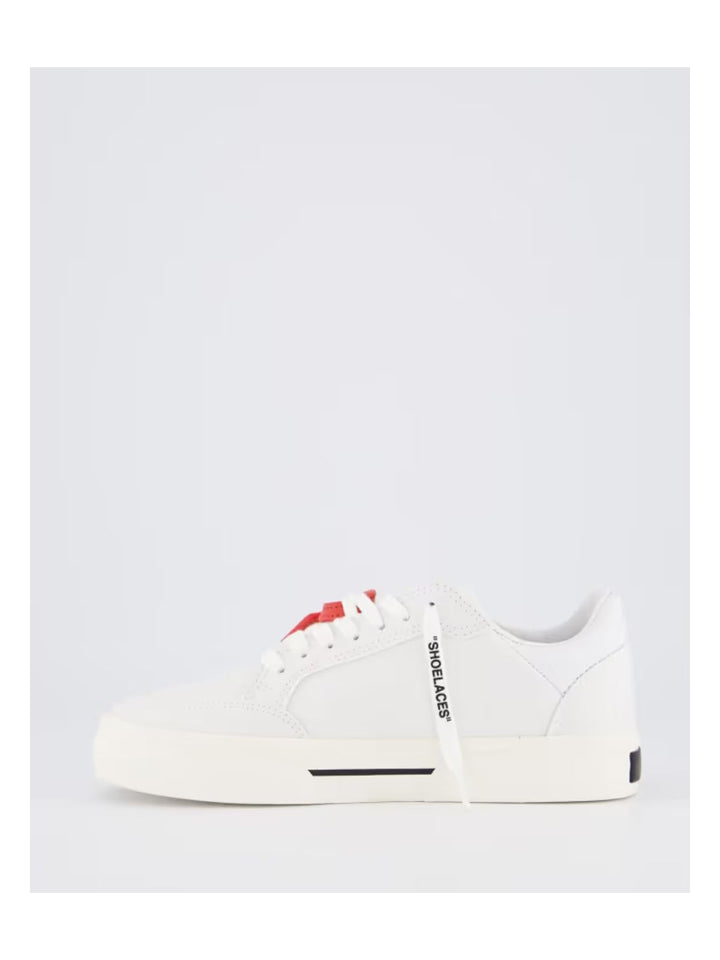 LOW  VULCANIZED SNEAKER
