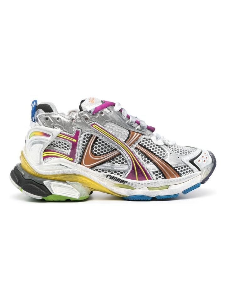 RUNNER SNEAKERS