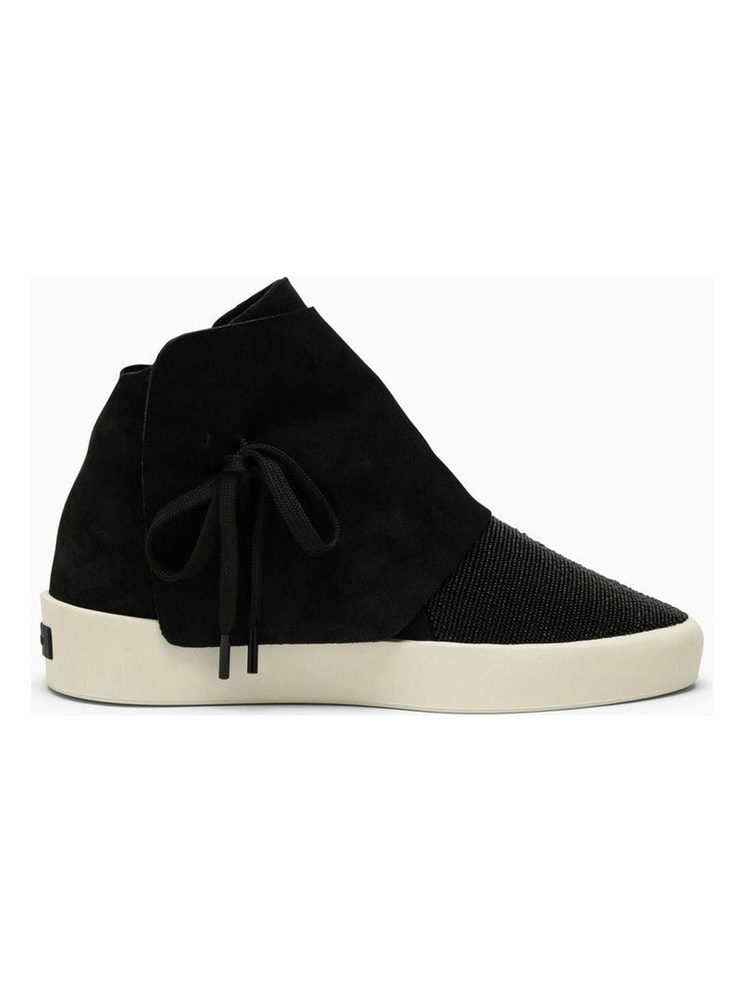 MOC HI BLACK SNEAKER