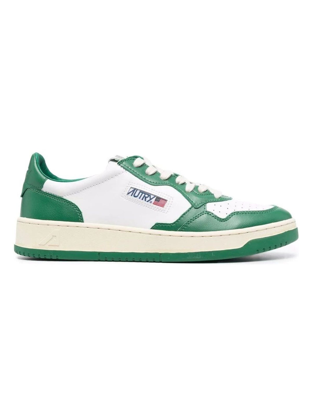 MEDALIST SNEAKERS