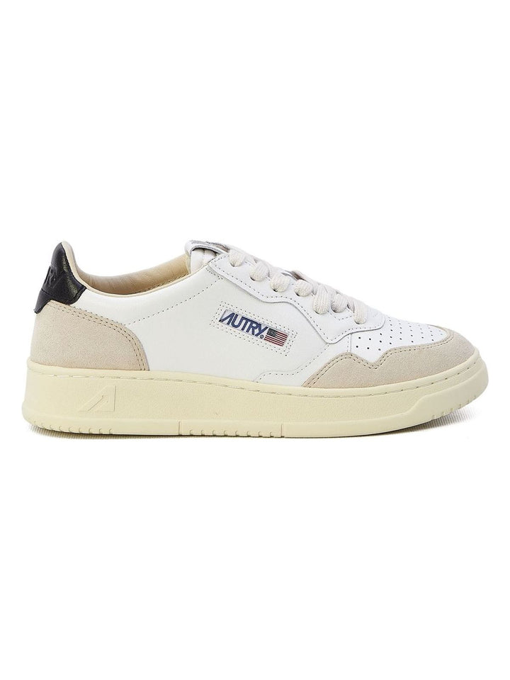 MEDALIST SNEAKERS