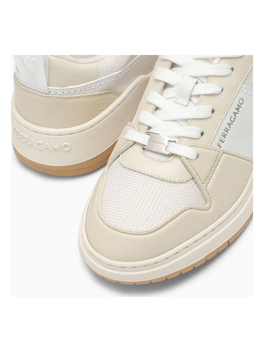 LOW WHITE LEATHER TRAINER