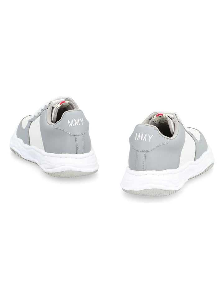 Wayne Low Top Sneakers