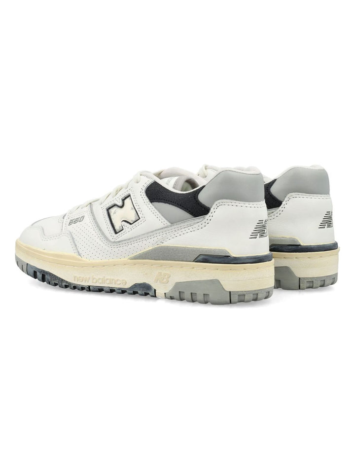 550 SNEAKERS