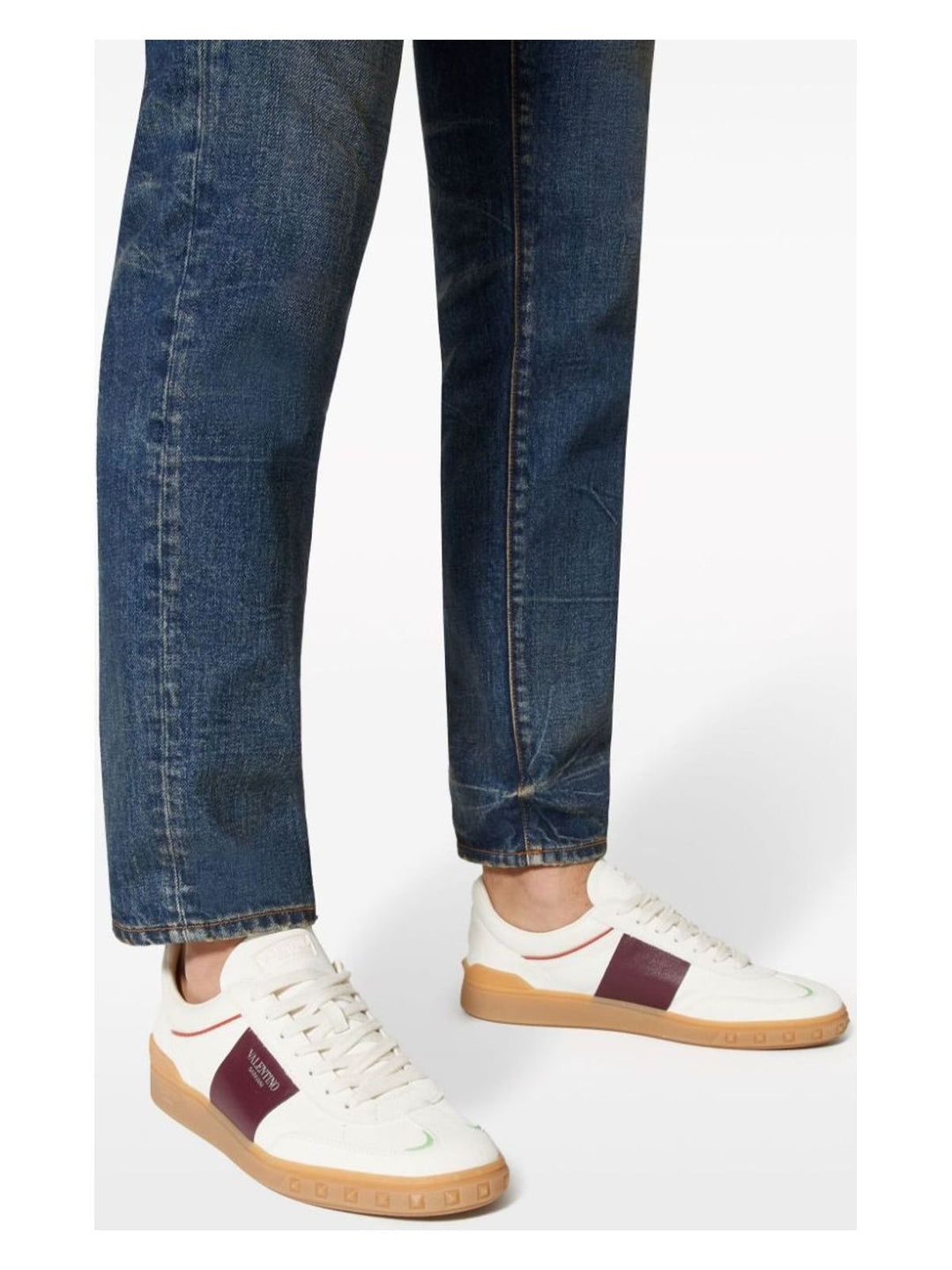 UPVILLAGE LEATHER SNEAKERS