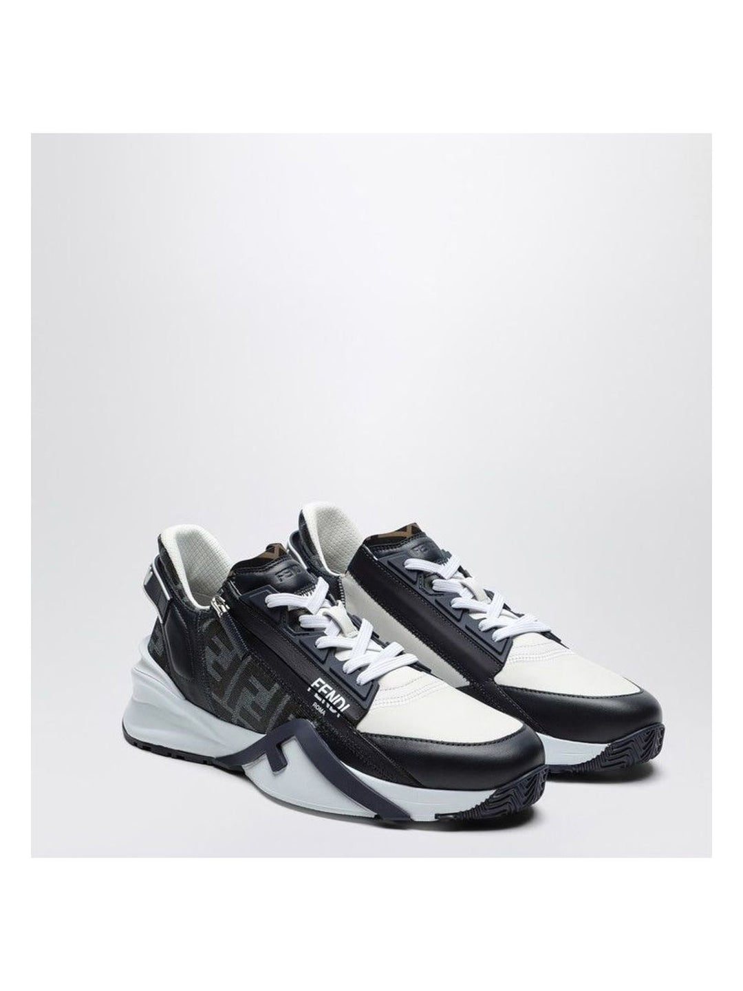 Flow Sneakers