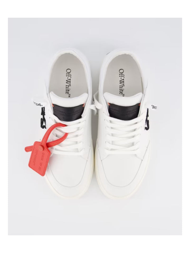 LOW  VULCANIZED SNEAKER