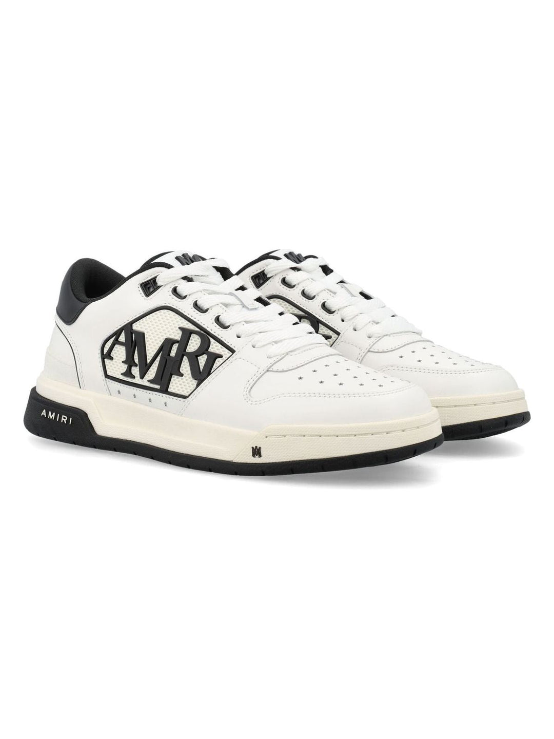 CLASSIC LOW SNEAKERS