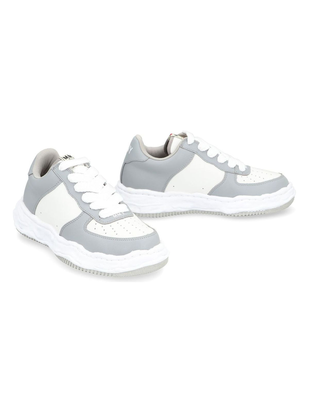 Wayne Low Top Sneakers