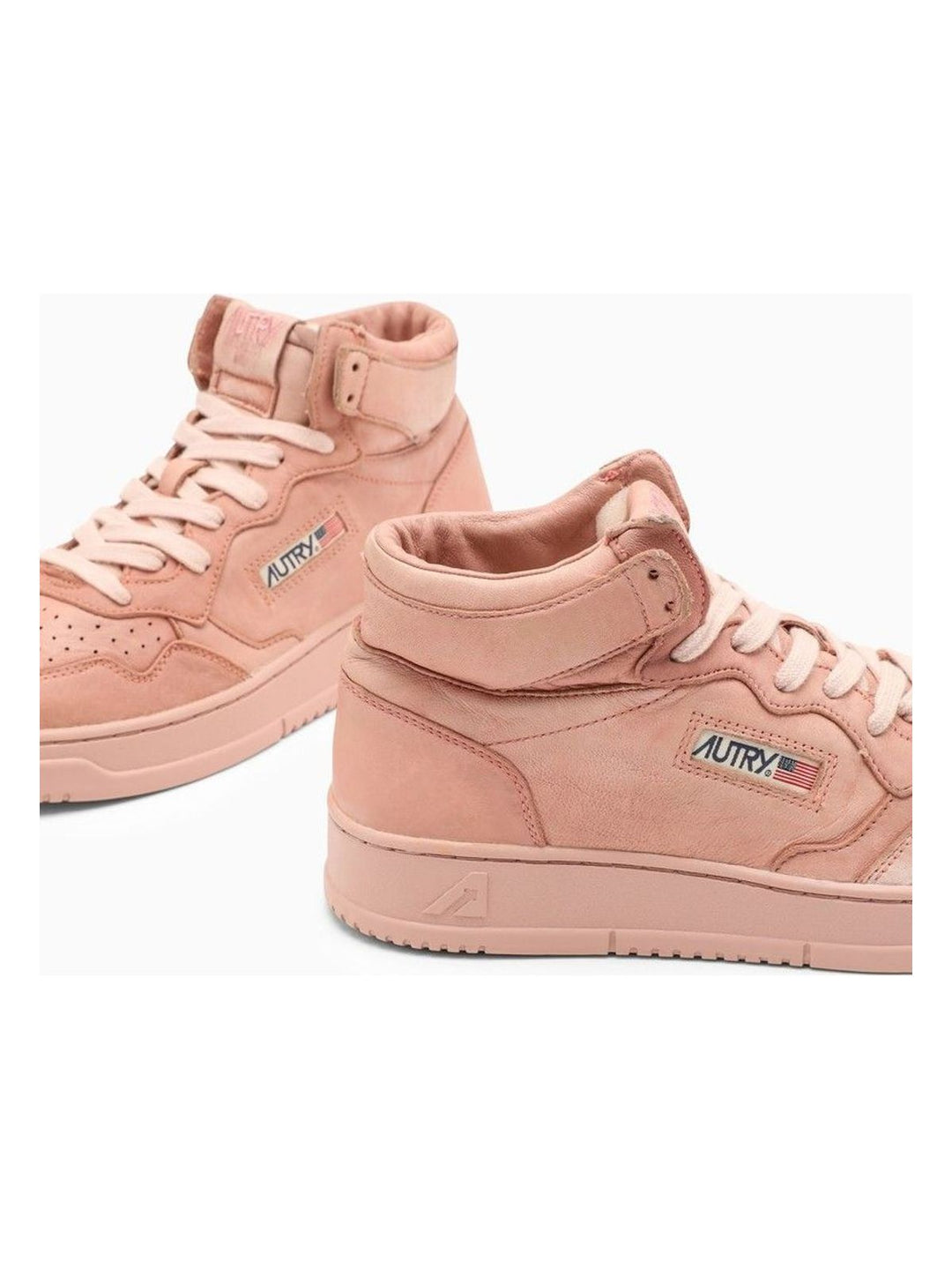MEDALIST MID SNEAKERS IN PEACH SUEDE