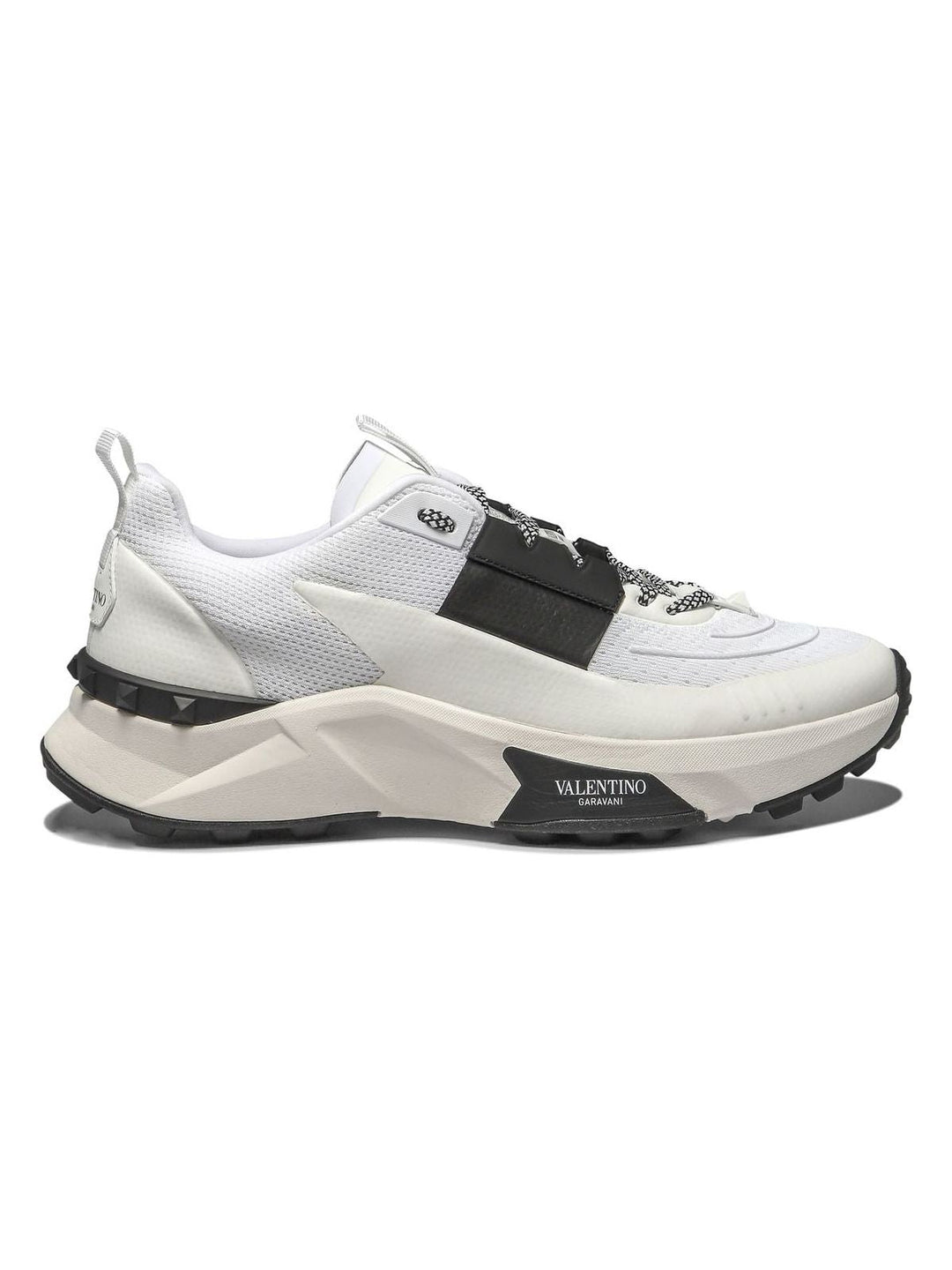 "TRUE ACT"  SNEAKERS