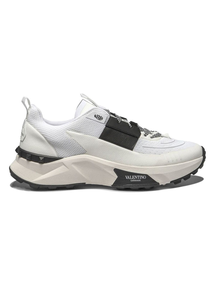 "TRUE ACT"  SNEAKERS