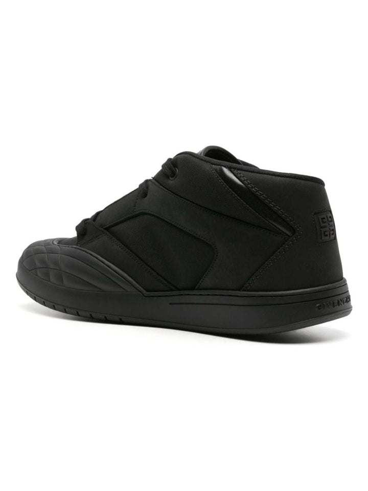 SKATE SNEAKERS