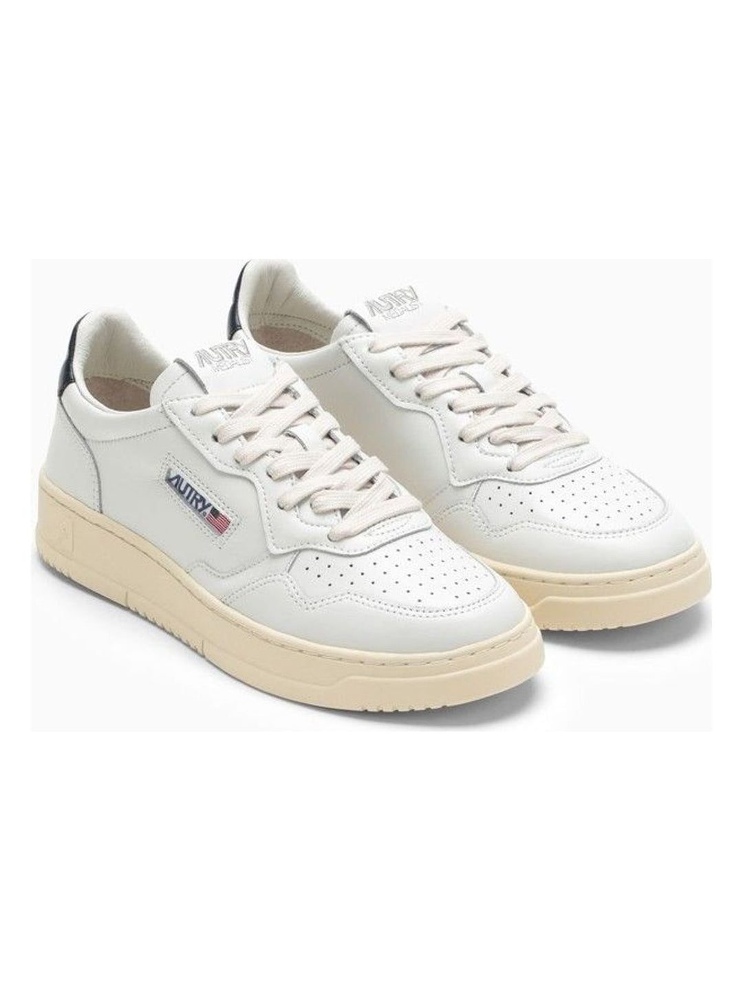 MEDALIST WHITE/SPACE TRAINER