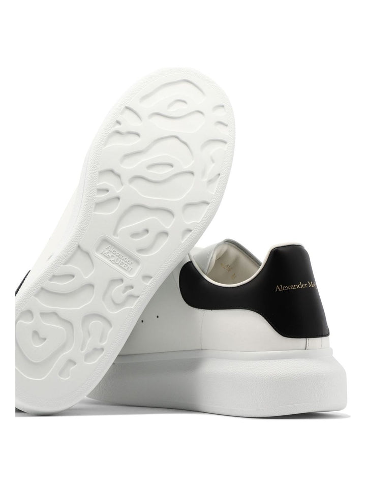"LARRY OVERSIZE" SNEAKERS